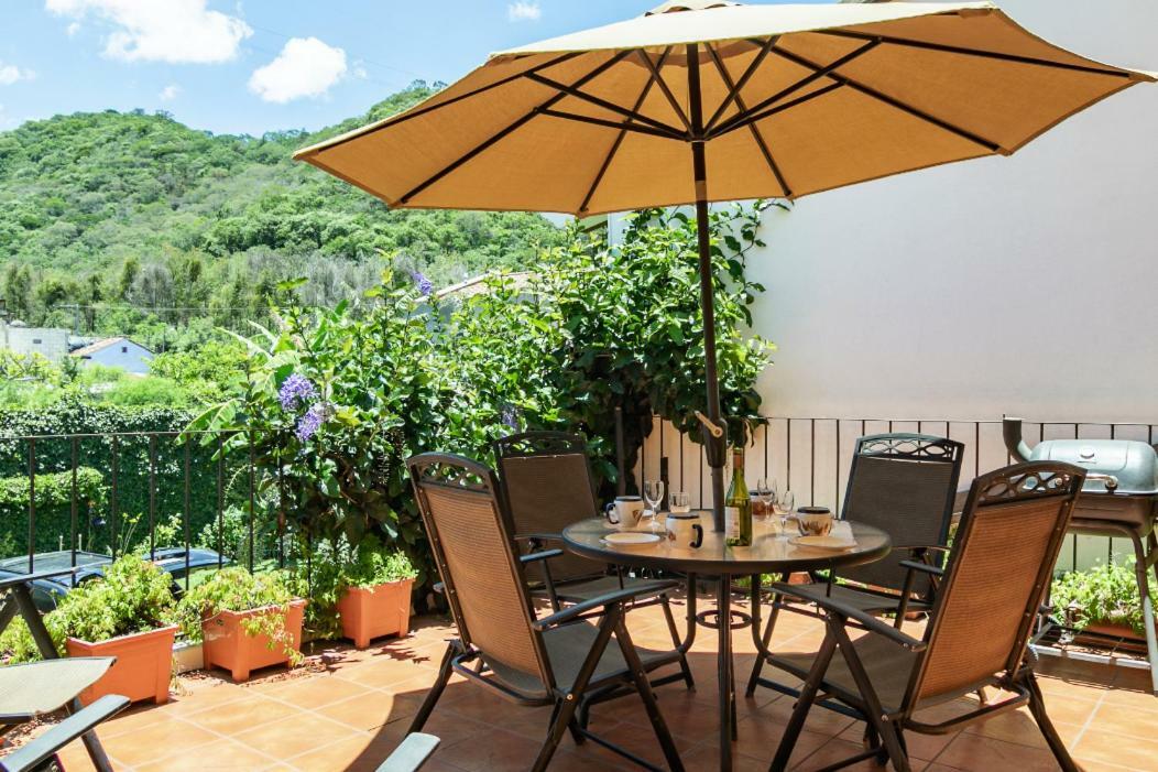 Villas Santa Ana-Ricardo Антигуа-Гватемала Экстерьер фото